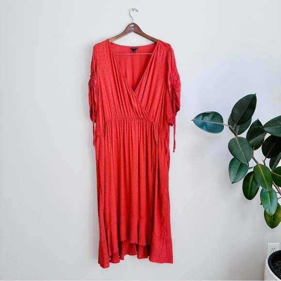 Torrid Swiss Dot Burnt Orange Faux Wrap Dress V Neck Ruffle Trim Size 4X - Picture 5 of 9